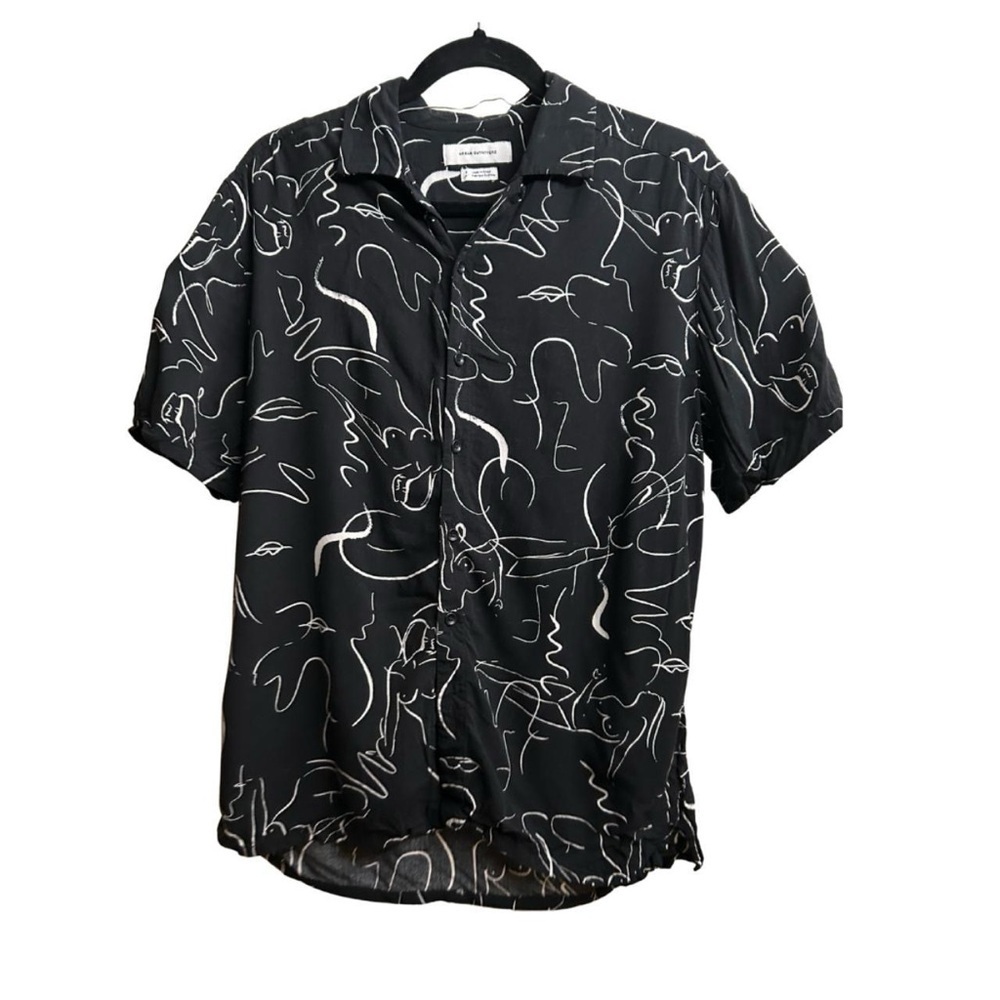 Urban Outfitters || Black Short Sleeved Men's Shirt w/ white abstract print